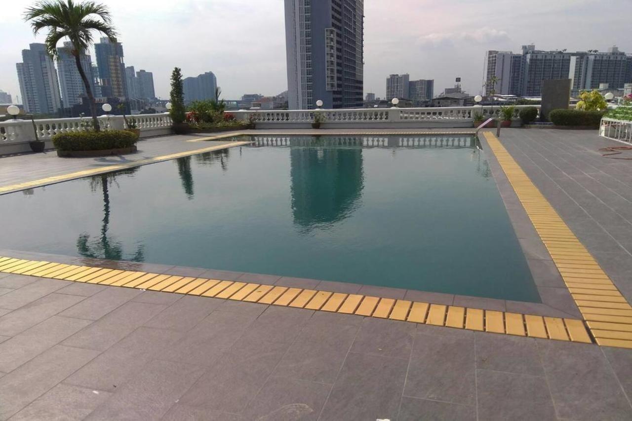 Khách sạn Niran Grand